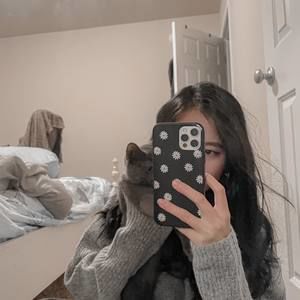 Meet your Posher, Thuy vy